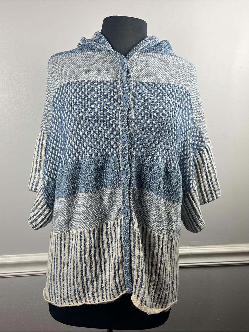 Aldo Martins blue knit button down short sleeve hooded sweater cardigan READ